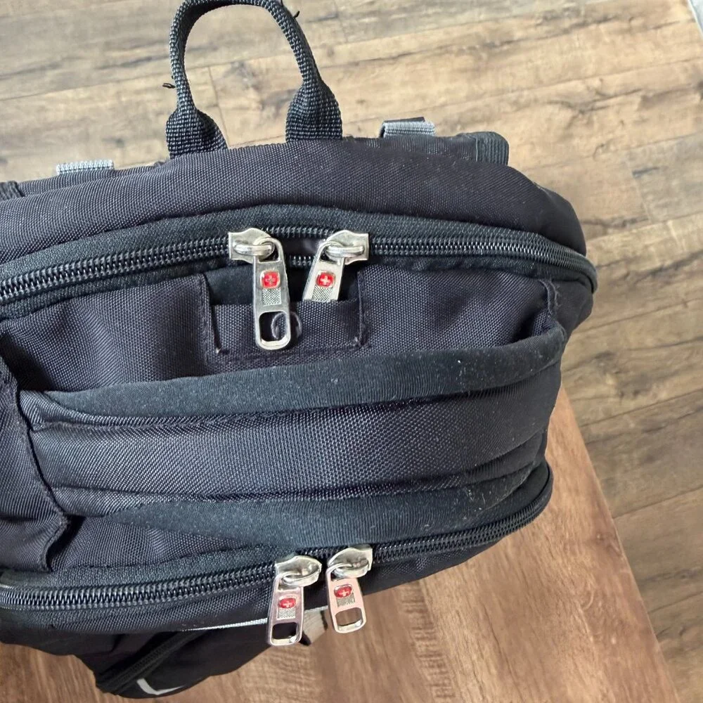 SwissGear 3258 Laptop Backpack